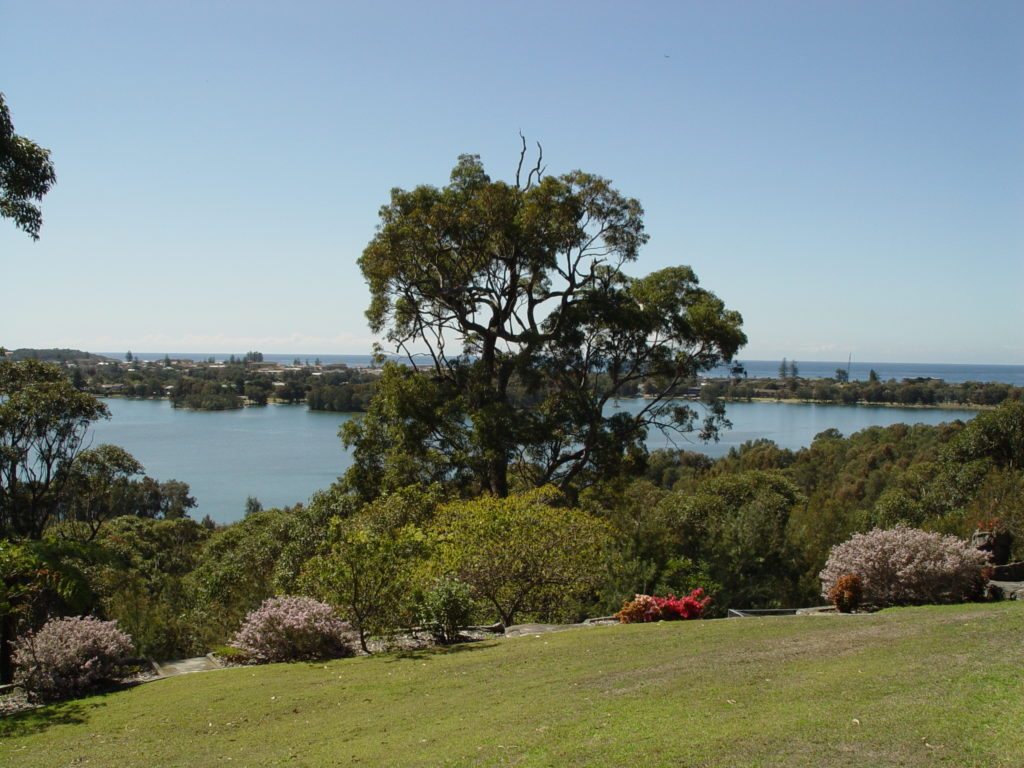 26104236 | RSL LifeCare - provide care and service to war veterans, retirement villages and accommodation, aged care services and assisted living